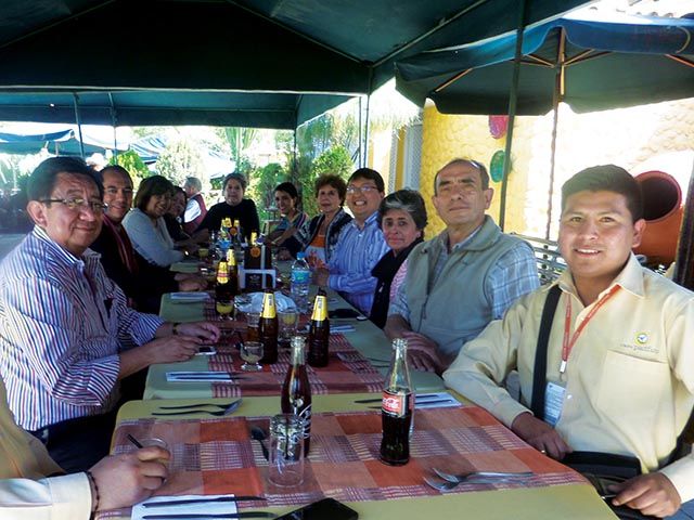 En Paracas  comiendo delicias gastronómicas peruanas