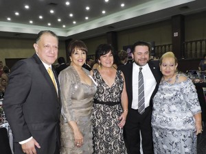 Alex Pace, Carmen Torreblanca, Arlina Zurita, Fernando Olivera y Rosa Martha Brown