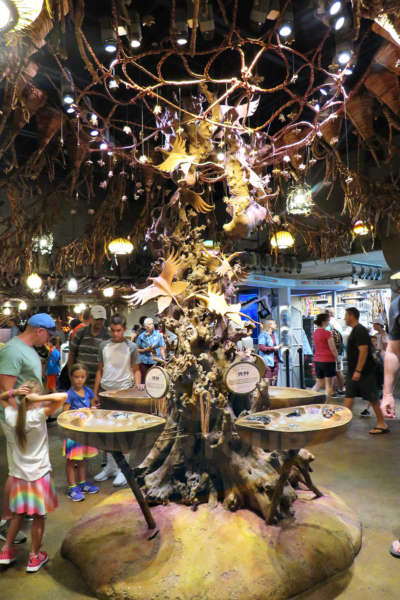 p25-ago2017-07 Pandora Disney