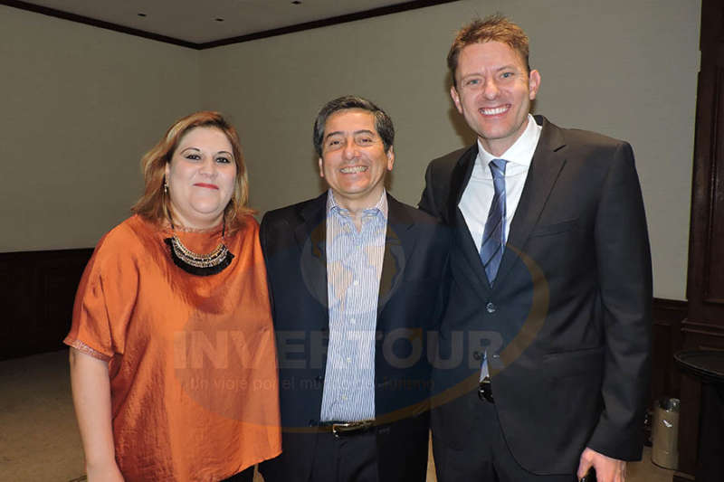 Elisa Necoechea, Carlos Miller y Max Kusznir