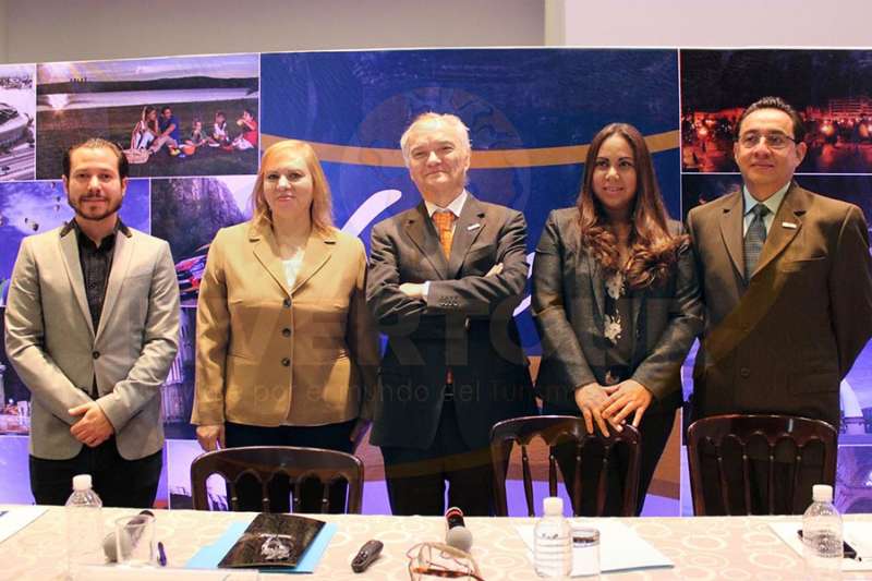 Daniel Arróniz, Gloria Cano de la Fuente, Arnaldo Pinazzi, Verónica Salazar y Víctor Manuel Enríquez