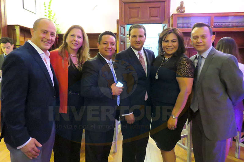 Federico Monterrubio, Lourdes Croskey, Adolfo Jiménez, Roberto Trauwitz, Lilia Álvaro y Enrique Granados