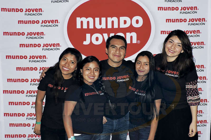 Diana Santis, Esmeralda de Jesús Méndez, Juan Vázquez, Sandra Hernández y Karla Martínez