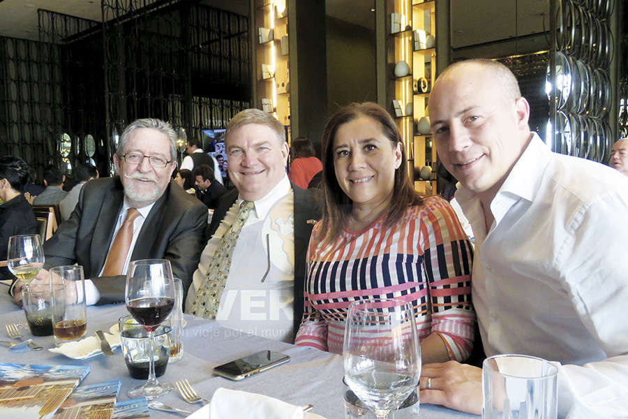 Jorge Sales, Dale Wright, Sylvia Esquivel y Federico Monterrubio
