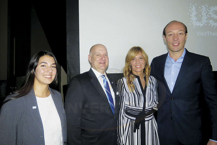 Suzy Shepard, Tom Garzilli, Lourdes Berho y Anko van der Werff