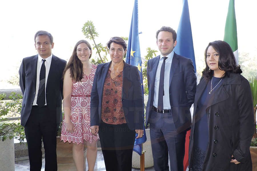 Camilo Abril, Mélanie Belin, Anne Grillo, Vincent Etchebehere y Paty Torres