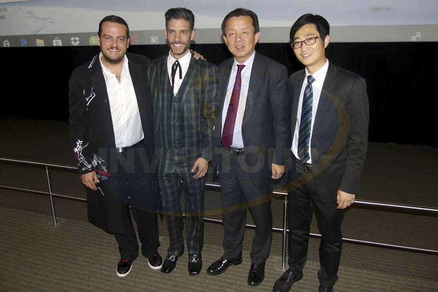 Javier Colinas, Erick Elias, Luo Jun y Diego Jiang