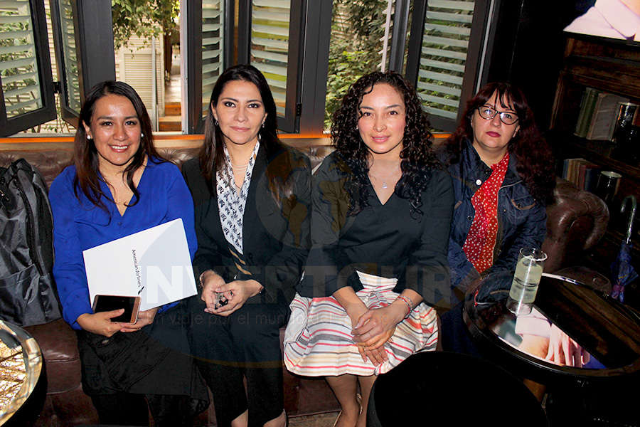 Verónica Hernández, Claudia Carranza, Erika Moreno y Mariana Morales