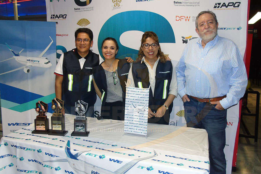 Pedro Nava, Carla Ponce, Lourdes Castillo y Jorge Sales
