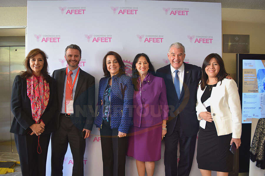 Carmen Torreblanca, Enrique Díaz, Teresa Solís, Yarla Covarrubias, Jesús Busch y Brenda Alonso