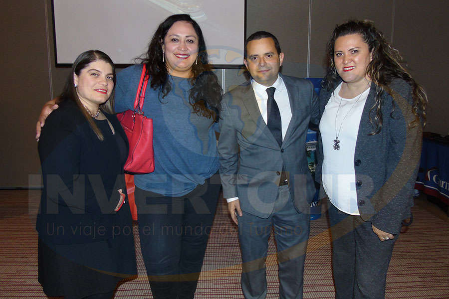 Lorena Puente, Karla Coxtinica, Mauricio Bustamante y Aidee Santos