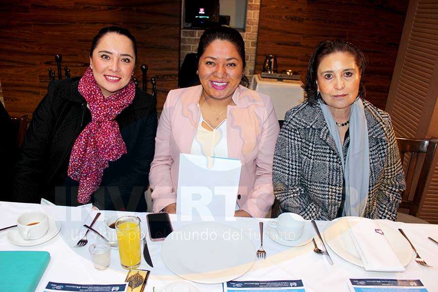 Alin Vilchis, Erika Barrera y María Guadalupe Navarro