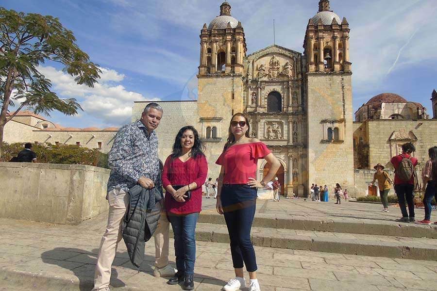 Adolfo Gómez, Norma Castañeda y Minerva Hernández