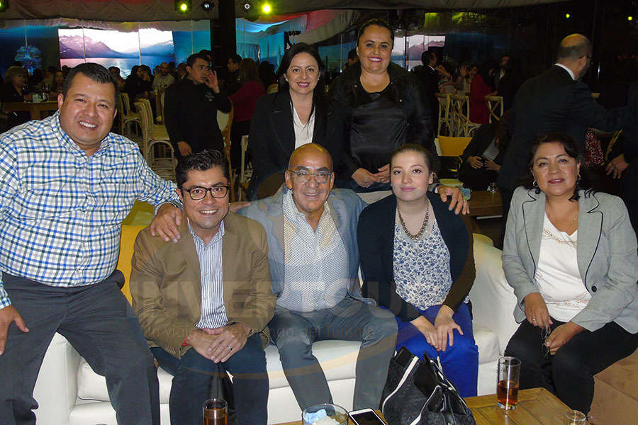 Rodrigo Contreras, Ulises Reyes, Erwin Romero, Claudia Garduño, Perla Contreras, Karina Balderas y Rosario Leal