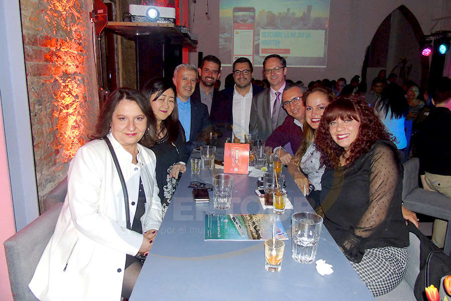 Lilia Martínez, Takako Yamada, Miguel Gómez, Eduardo Barillas, Eduardo Gómez, Rolf Meyer, Carlos Novelo, Miriam Sánchez y María Fernanda Rodríguez