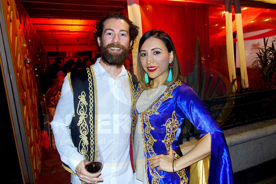 Özer Türksoy y Ofelia Barrios