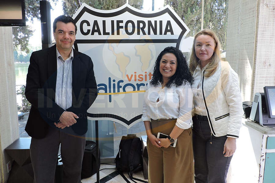 Carlos Allende, Carolina Trasviña y Laura Nesteanu