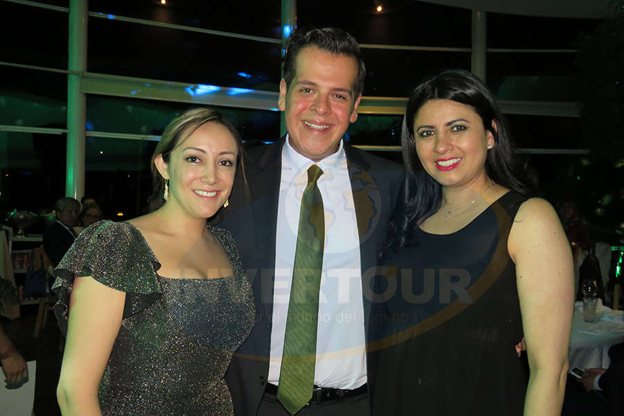 Jenny Zapata, Enrique Segura y Betty Sandoval