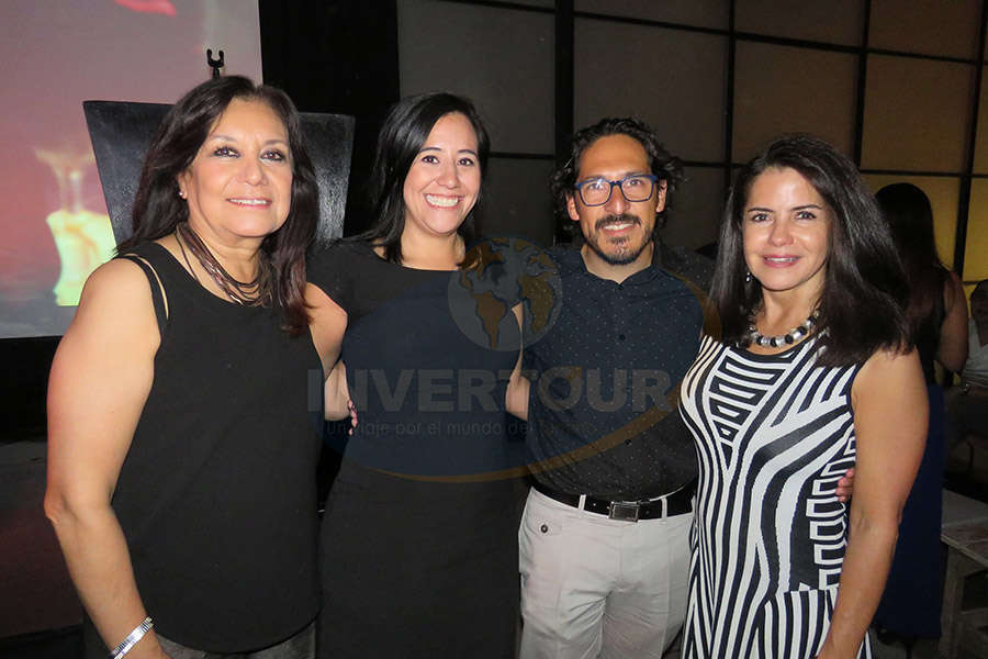 Elizabeth González, Mariana Briseño, Omar Hernández y Susy Orizaga