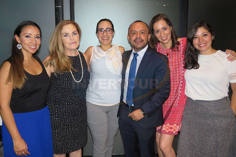 Denisse Heredia, Magda Bermea, Alethia García, Miguel Galicia, Ari Martínez y Jessica Ortíz