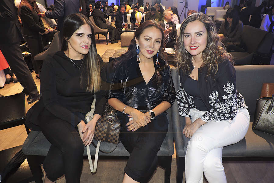 Abi Zúñiga, Liliana Valdomino y Mary Carmen Vela