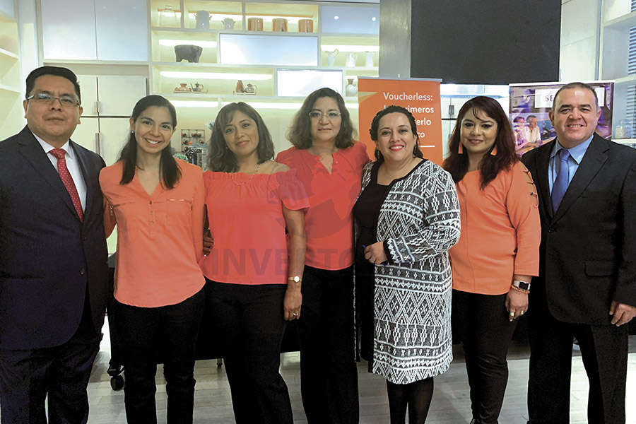 Eduardo Pérez, Valeria Molotla, Arizbeth Gómez, Sandra Ávila, Mayte Camacho, Norma García y Francisco Reynoso