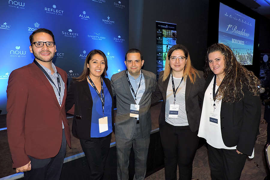 Sergio Sandoval, Flor Guerrero, Mauricio Bustamante, Ligia Arce y Aideé Santos