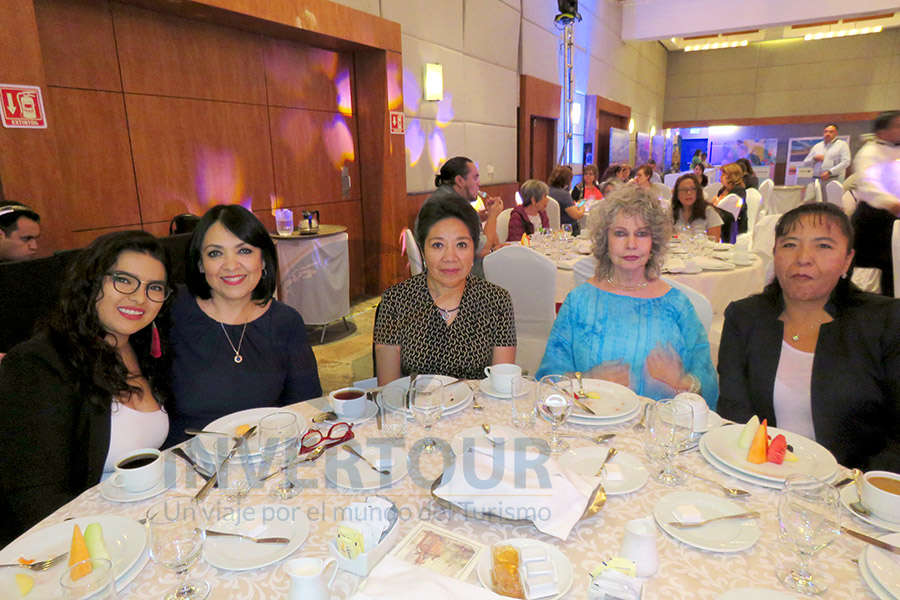 Samanta Barajas, Miriam González, Maricela Hidalgo, Berenice Lozano e Irma Ramírez Samanta Barajas, Miriam González, Maricela Hidalgo, Berenice Lozano e Irma Ramírez