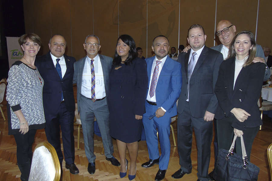 Olga Pulido, Benjamín Izquierdo, Jaime Rogel, Patty Torres, Miguel Galicia, Juan Socas, Rafael Ovalle y Jessica Arias