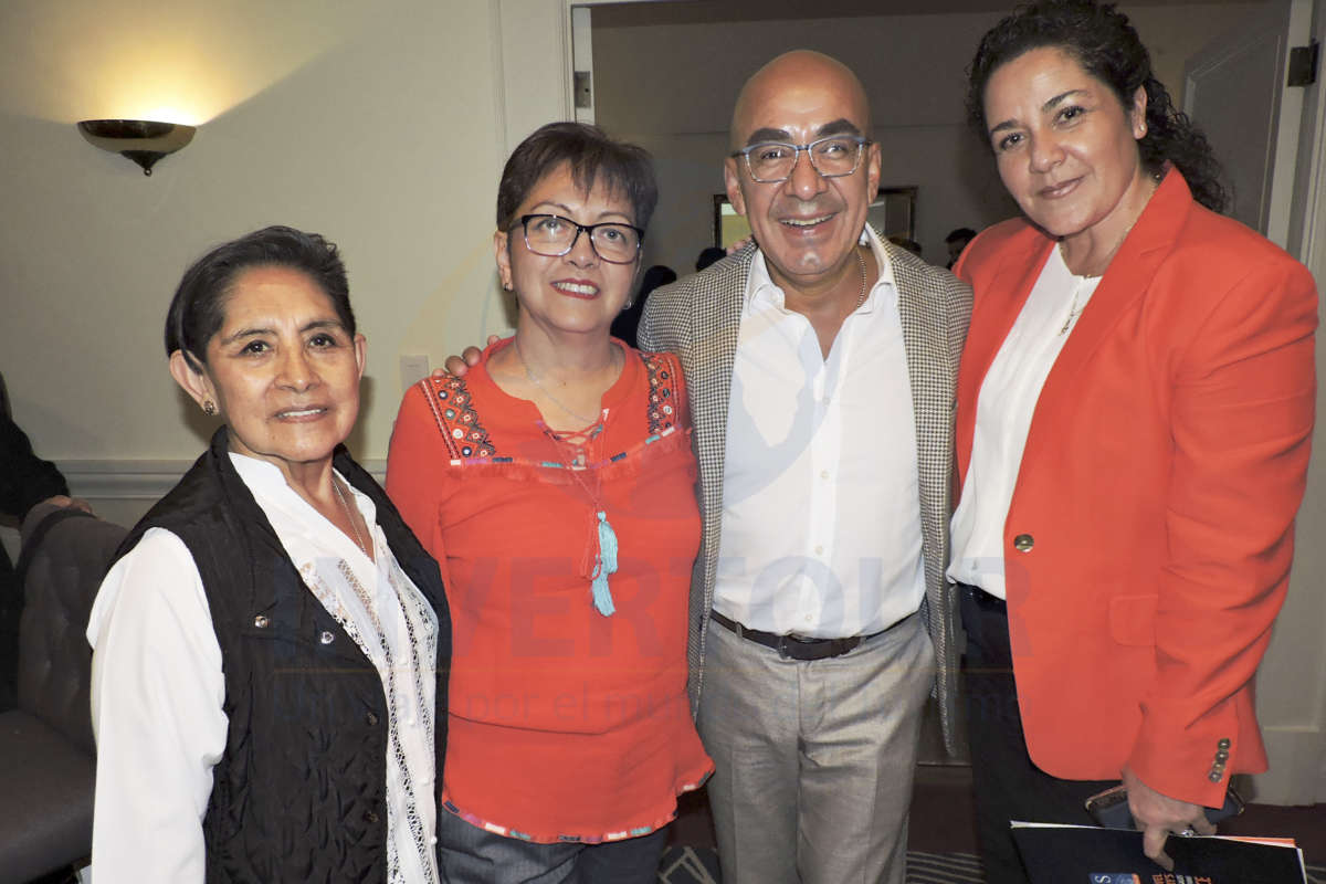 Dina Jiménez, Yolanda González, Erwin Romero y Alicia Terán