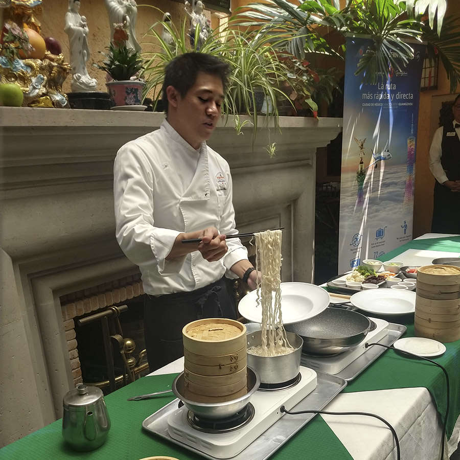 Chef Luis Chiu 