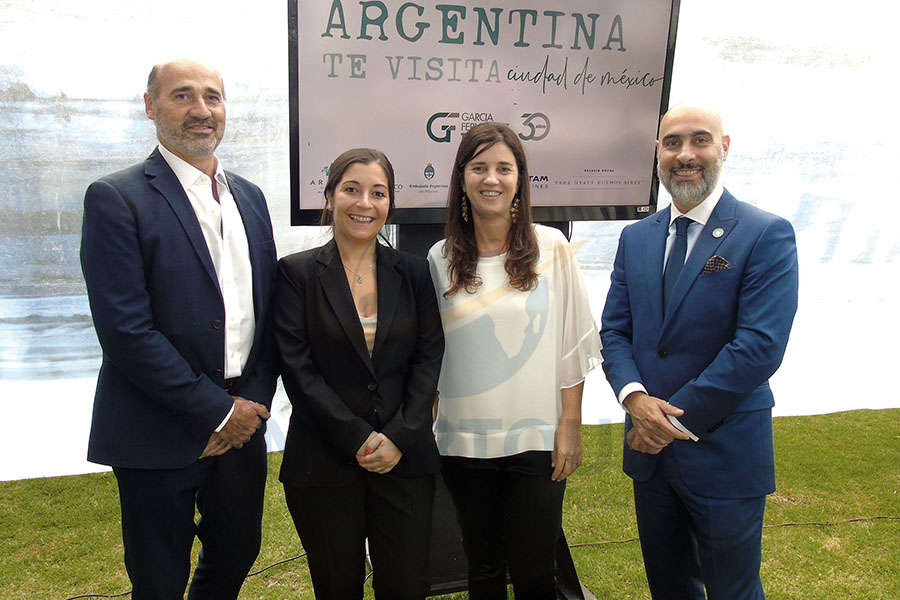 Diego García, Tamara Oberti, Magdalena Giudici y Ezequiel Sabor