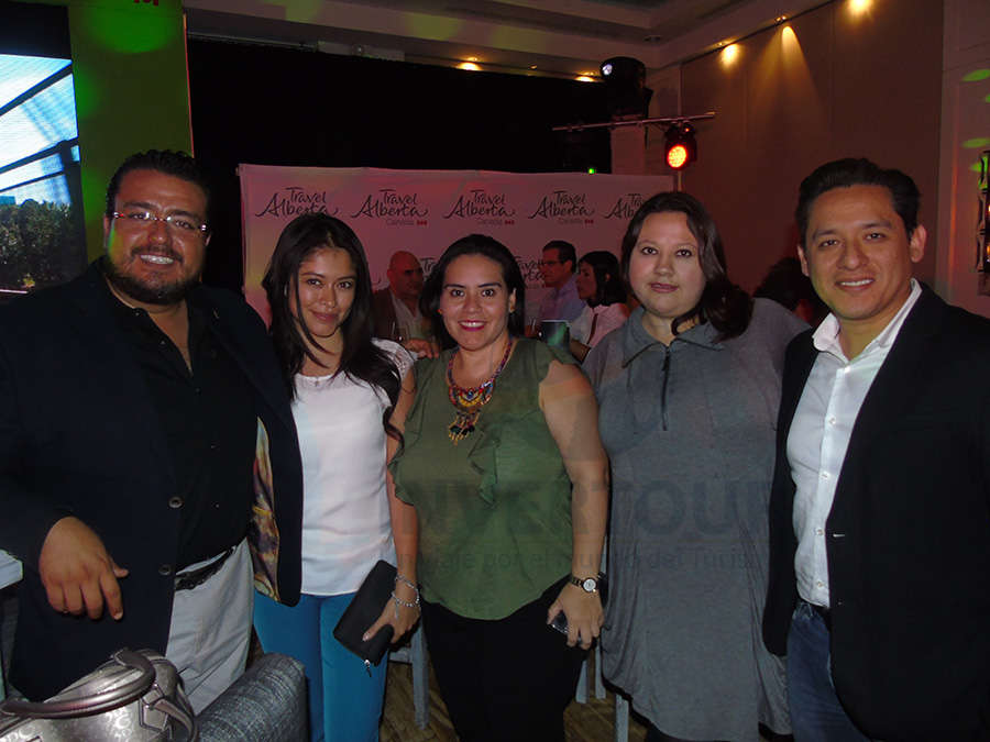Luis Jiménez, Lizbeth Naranjo, Carmen Almazán, Lorena Pereda y Edgar Hidalgo