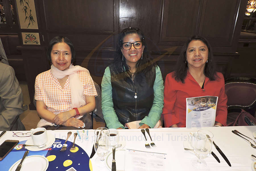 Margarita García, Cristina del Rosario y Rosa Ruíz