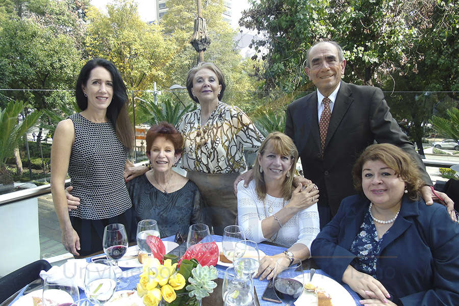 Guitit Stempa, Doris Stempa, Alicia Valles, Graciela Abud, Rodolfo Curiel y Arleth Sevilla
