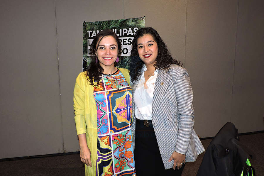 Carla García con Alicia Noguez
