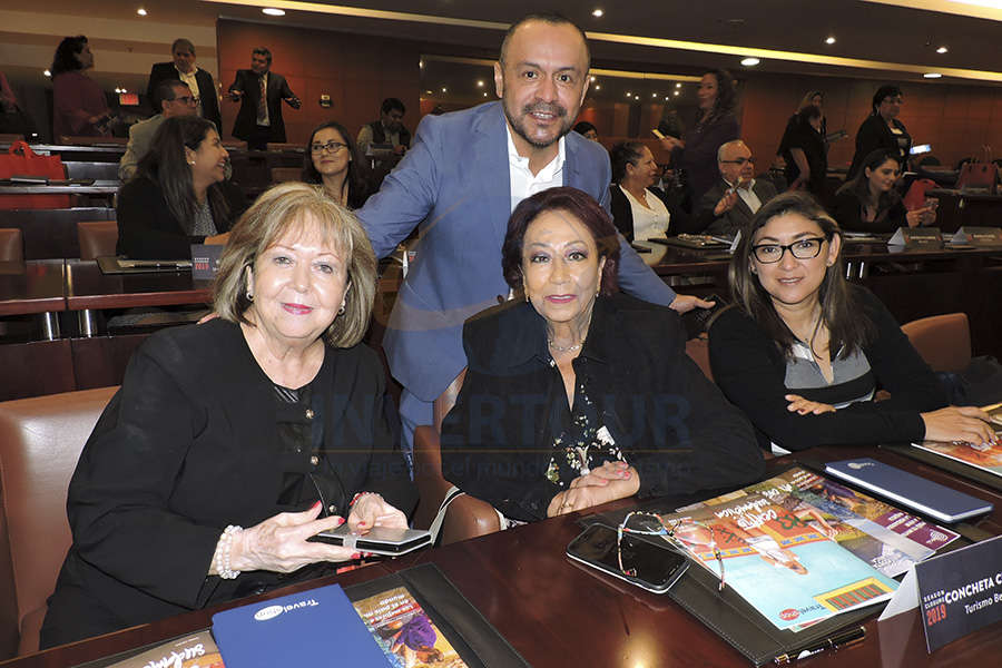 Araceli Garza, Miguel Galicia, Concheta Chiquini y Lucero Acosta