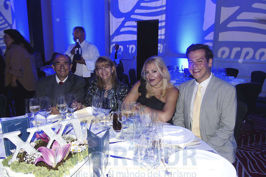 Rodolfo Curiel, Graciela Abud, Erika Badillo y Enrique Segura