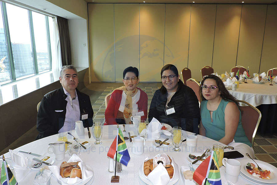 Iván Buendía, Alejandra Trejo, Erika Franco y Nahiely Valdéz