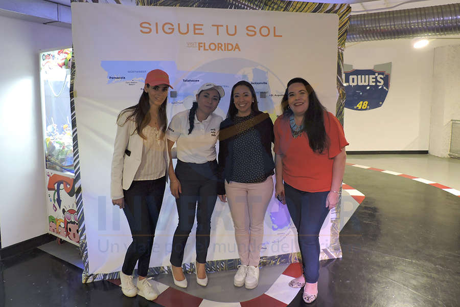 Yessica Castillo, Jennifer Cortés, Denise Heredia y Claudia Cajal