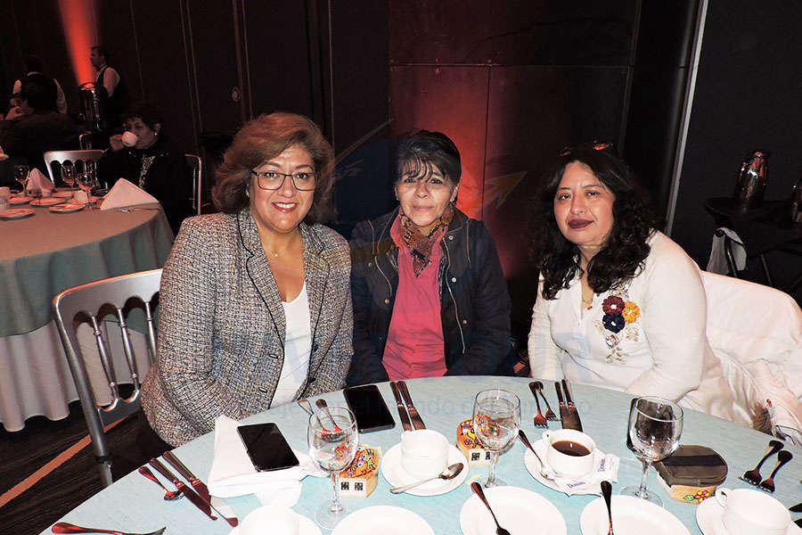 Vicky Jiménez, Pilar Inclan y Patricia Arrucha