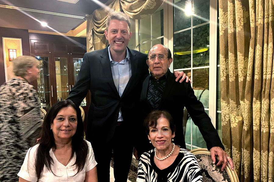 Max Kusznir, Jaime Orizaga, Elizabeth González y Lupita Cortés