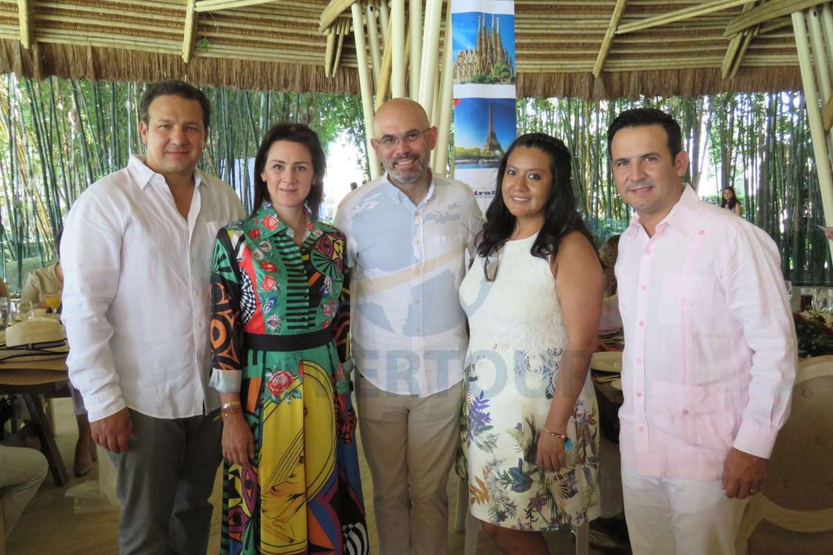 Roberto Trauwitz, Elena Trauwitz, Francisco Posada, Patty Torres y José Trauwitz