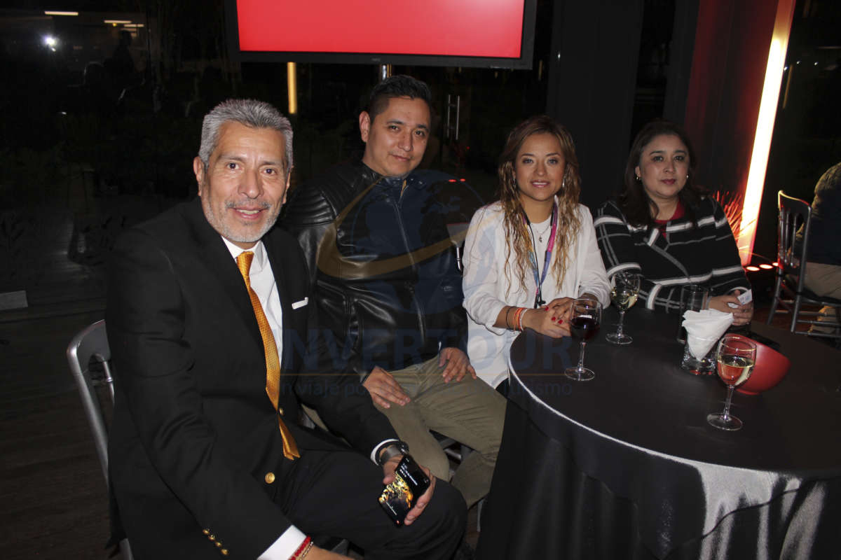 Miguel Ángel Cruz, Jonathan Larios, Edda Ángeles y Verónica García
