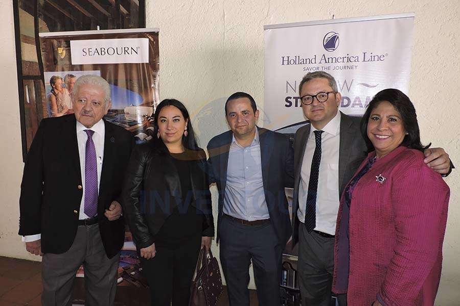 Julio Laguna, Katia Barrera, Mauricio Bustamante, Julio Laguna López y Blanca Olivera