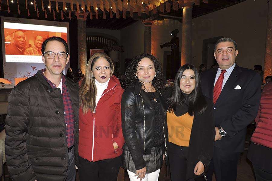 Alex Lemus, Mónica Bustamante, Erika, lucía Olvera y Carlos Campos