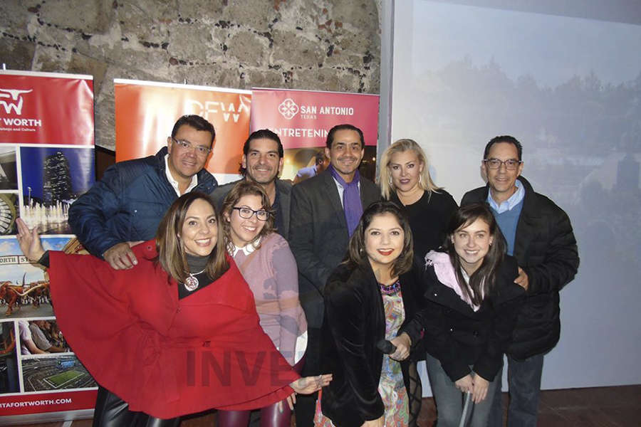 Mauricio González, Adriana de la Torre, Brenda Arellano, Luis Miguel Santana, Benjamín Díaz, Jessika Alexander, Erika Badillo, Lilian Toro y Alex Lemus