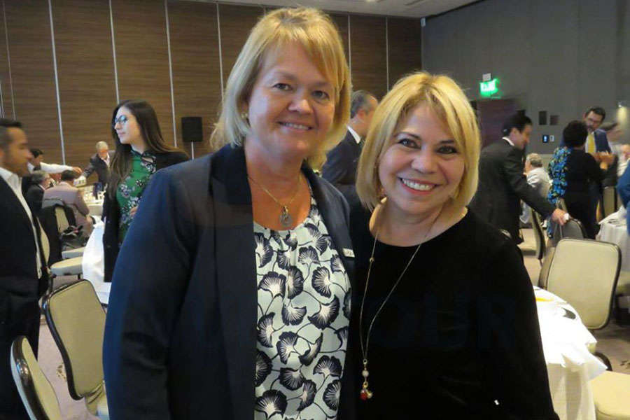 Verena Knopp y Alicia Mejía