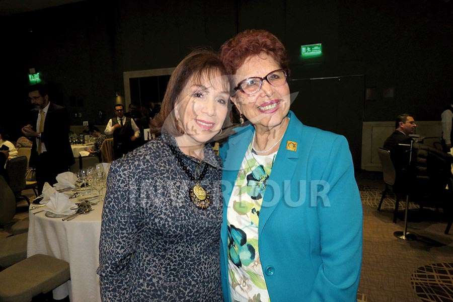 Teresita Luna y Yolanda Roldán
