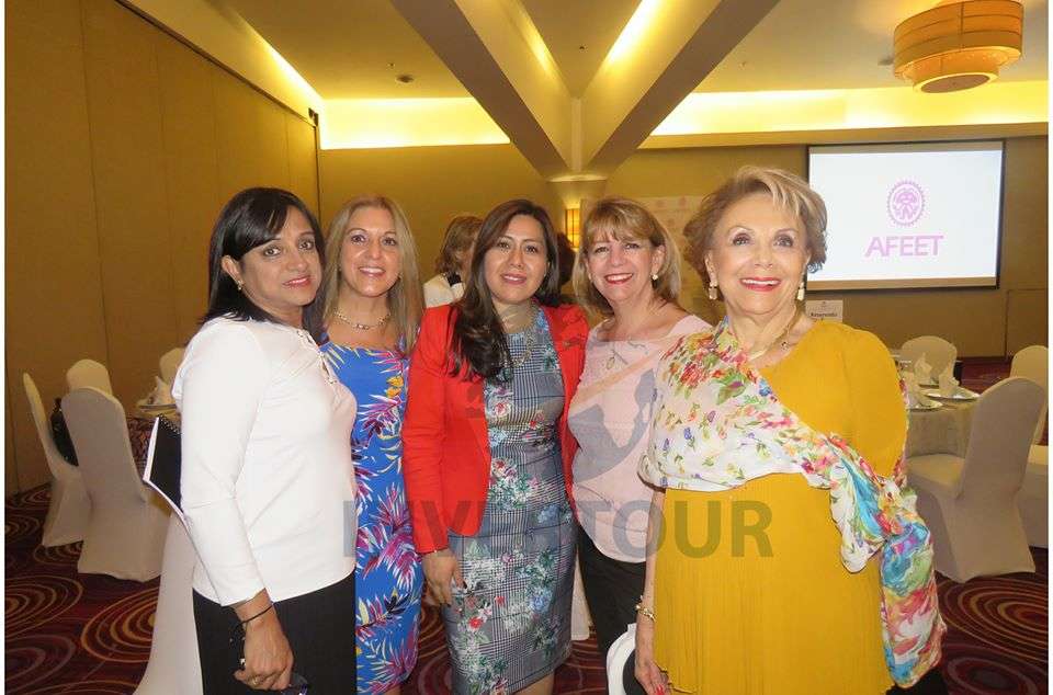 Ivette Bistrain, Esther Pujol, Brenda Alonso, Graciela Abud y Alicia Valles